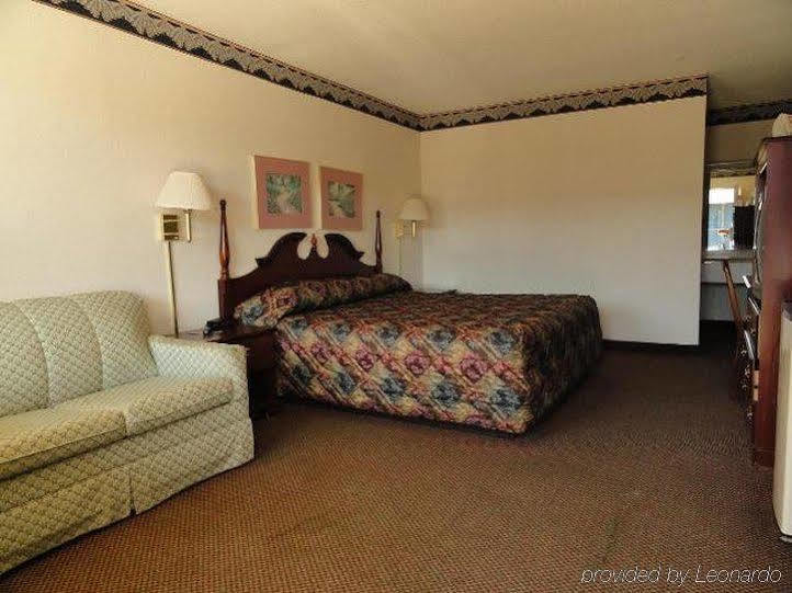 Red Carpet Inn & Suites - Danville Eksteriør bilde